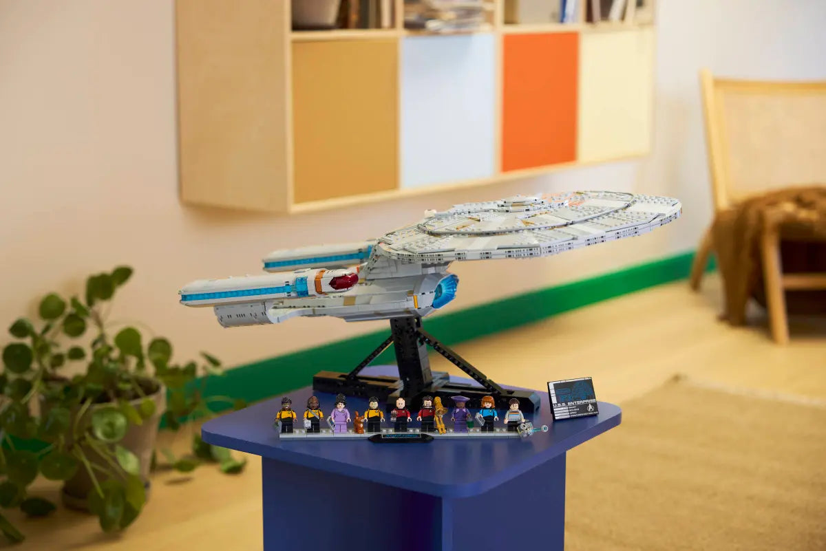 10356 LEGO® Star Trek: U.S.S. Enterprise NCC-1701-D with Type 15 Shuttlepod