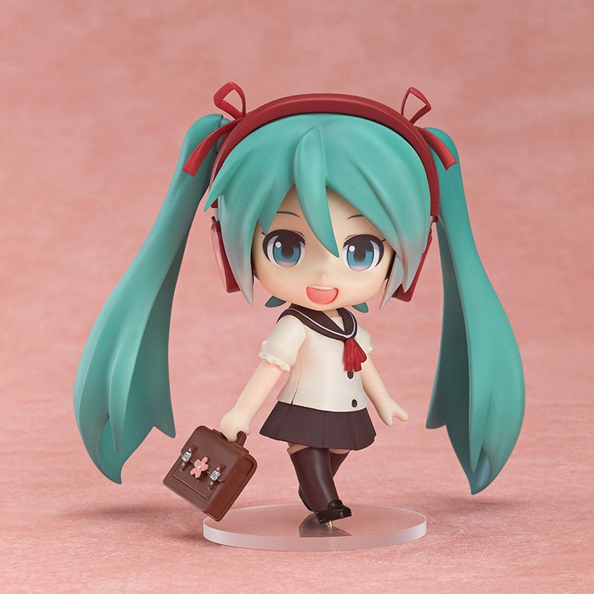 Hatsune Miku Sailor Suit Ver. A Nendoroid