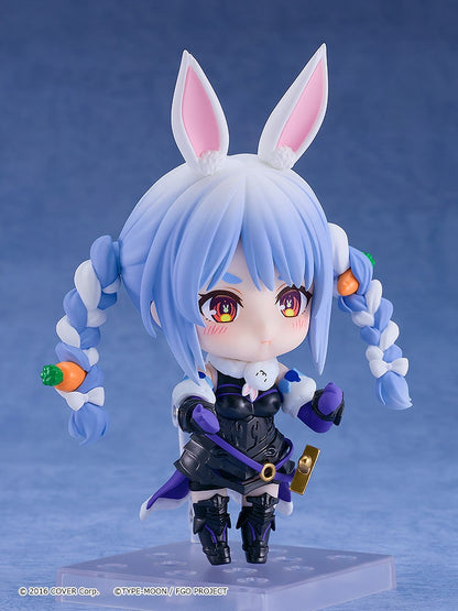 Hololive Usada Pekora - Mash Kyrielight Version Nendoroid
