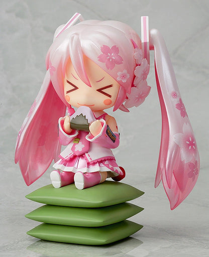 Sakura Miku Nendoroid